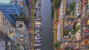 Penampakan kota Amsterdam dari mata drone. (Foto: Brightside)