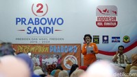 Ketua Perempuan Prabowo, Inge Mangundap memimpin deklarasi.