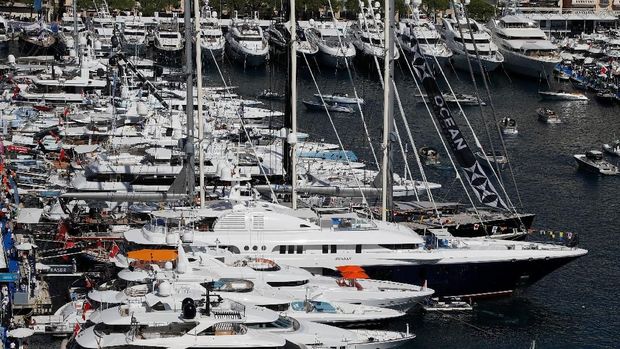 Luxury boats are seen during the Monaco Yacht show, one of the most prestigious pleasure boat shows in the world, highlighting hundreds of yachts for the luxury yachting industry in port of Monaco, September 26, 2018. REUTERS/Eric Gaillard