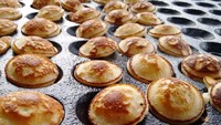 Duh, kumpulan poffertjes yang baru matang ini bikin ngiler banget ya? Foto: Instagram fluffy.mk