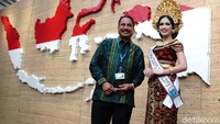 Arief juga mengapresiasi promosi wisata selama Annual Meeting IMF-WB di Indonesia Pavilion. Menteri asal Banyuwangi ini menyebut kalau desain dan arsitekturnya sangat unik meski dikerjakan dalam tempo cepat. Indonesia Pavilion memiliki lebih dari 2.000 meter persegi yang diharapkan menjadi jendela bagi ribuan delegasi IMF-Bank Dunia untuk melihat potensi Indonesia, baik dari sisi investasi, pariwisata dan keindahan alam, pencapaian infrastruktur, komoditas, hingga keragaman budaya dan seni Tanah Air.