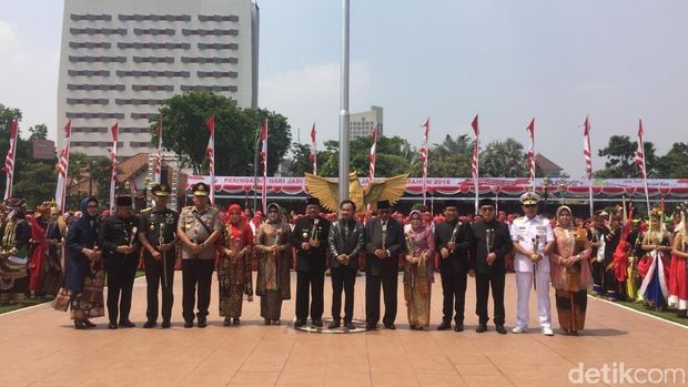 Tahun Terakhir Soekarwo, Upacara Hari Jadi Jatim ke-73 Bertabur Haru