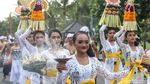 Foto: Senyum Gadis Bali & Parade Budaya di Acara IMF-World Bank