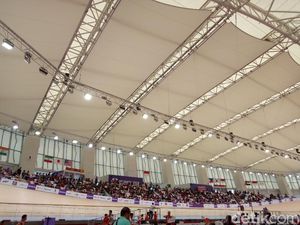 Jelang Penutupan Asian Para Games, Penonton di Velodrome Kian Ramai