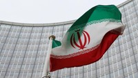 Trump Hentikan Sementara Operasi Pengawalan Kapal di Selat Hormuz, Klaim Kemajuan Menuju Kesepakatan dengan Iran — image 5