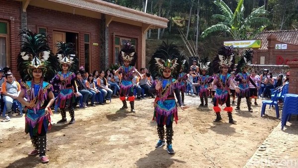 Foto: Uniknya Desa Menari di Semarang