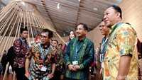 Pembangunan 10 destinasi wisata Bali Baru itu pun akan terus dikebut meski tak semua pengembangan kawasan tujuan pelancong ini berjalan mulus. Menurutnya, sejauh ini baru Mandalika, yang jadi destinasi relatif paling cepat dibanding lokasi lain.