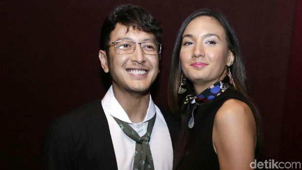 Jatuh ke Pelukan Berondong, Pernikahan 5 Artis Ini Harmonis