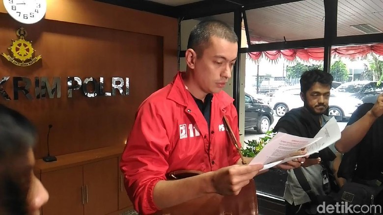 Politikus PSI Diperiksa Soal Pelaporan Potong Bebek Angsa PKI Fadli Politikus PSI Diperiksa Soal Pelaporan Potong Bebek Angsa PKI Fadli