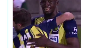 Muncul pula kelakar bahwa Usain Bolt si peraih medali emas Olimpiade akan jadi kandidat peraih Ballon dOr. Ada balasan kelakar lain bahwa Real Madrid akan berusaha merekrutnya. (Foto: Internet/Twitter)