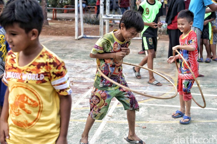 Melestarikan Permainan Tradisional bersama Anak-anak di RPTRA Melati - Cara Melestarikan Permainan Tradisional Gatrik