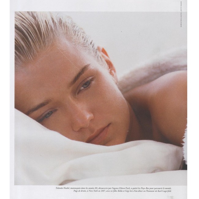 Sosok Yolanda Hadid sendiri tak kalah populer dari ketiga anaknya yang terjun ke dunia modelling. Di masa lalu, Yolanda pun seorang model. Mulai berkarier di negara asalnya Belanda, wanita cantik ini 15 tahun bekerja sebagai model sebelum akhirnya berhenti bekerja demi mengurus keluarga. Dan inilah salah satu penampilannya di majalah Vogue, sungguh cantik memesona. Foto: Dok. Instagram Yolanda Hadid