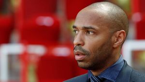 Dari Henry Hingga Maradona: Pemain Top yang Gagal sebagai Pelatih