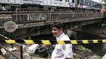 Begini Penampakan Kereta Anjlok di Palmerah