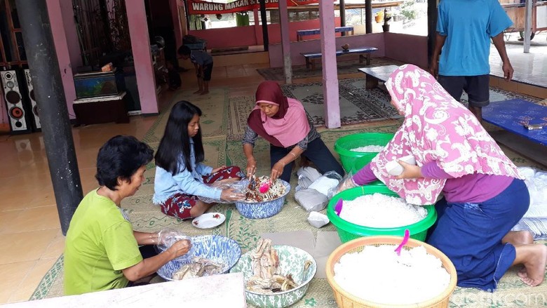 Disbud DIY Setuju Pelaku Perusakan Sedekah Laut Diproses Hukum Disbud DIY Setuju Pelaku Perusakan Sedekah Laut Diproses Hukum