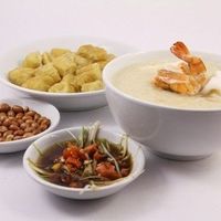 Gurih Lembut Bubur Oriental di 5 Tempat Makan Ini