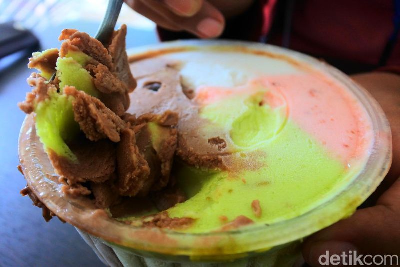 Es Krim Klasik Tjanang