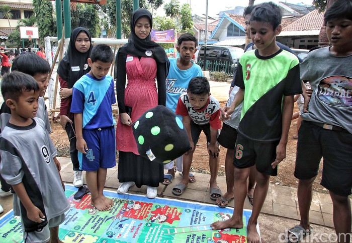 Melestarikan Permainan Tradisional bersama Anak-anak di RPTRA Melati - Cara Melestarikan Permainan Tradisional Gatrik