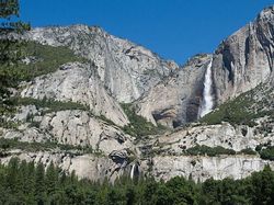 Weekend Cuma di Rumah? Yuk Jalan-jalan via Google Maps