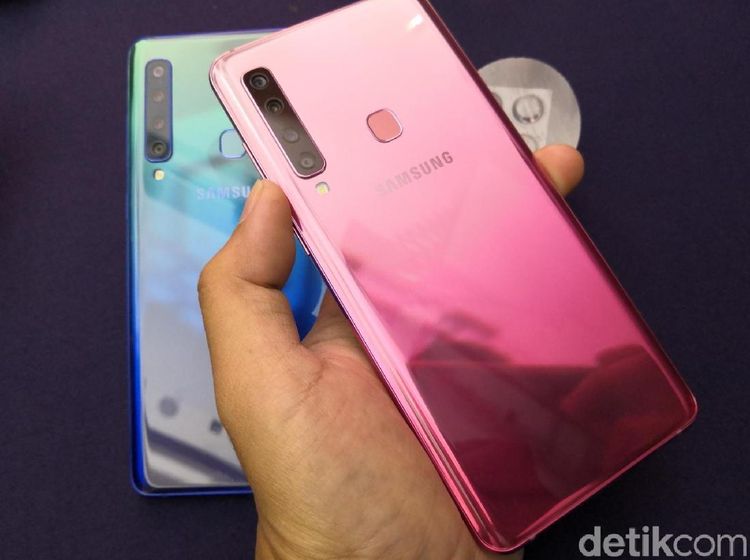 Lebih Dekat dengan Si Cantik Galaxy A9 Bubblegum Pink