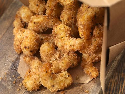 Si Kecil Doyan Gorengan? Bikin Saja Udang Popcorn yang Renyah Ini