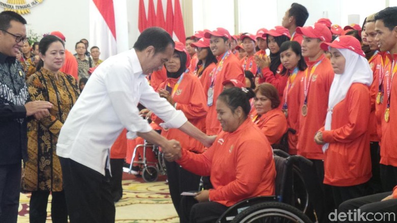 Jokowi Bangga Kerja Keras Luar Biasa Atlet Asian Para Games Jokowi Bangga Kerja Keras Luar Biasa Atlet Asian Para Games
