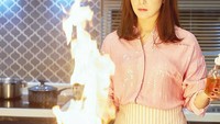 Tahun ini ia kembali menghiasi layar kaca dengan membintangi drama berjudul  Room No.9. Di sana ia beradu akting dengan aktris senior Kim Hae Sook dan si tampan Kim Young Kwang. Foto:Instagram  lovely.katie.k  