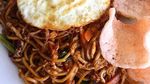 Santai di Hari Minggu Paling Mantap Sarapan Mie Goreng