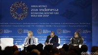 Pemaparan dilakukan pada acara seminar Mainstreaming Islamic Finance into Global Initiatives pada ajang Pertemuan Tahunan IMF WBG di BICC, Minggu (14/10). 