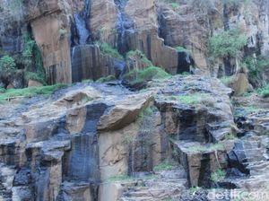 Foto: Dikira Buatan Manusia, Curug Ini Ternyata Cantik Alami