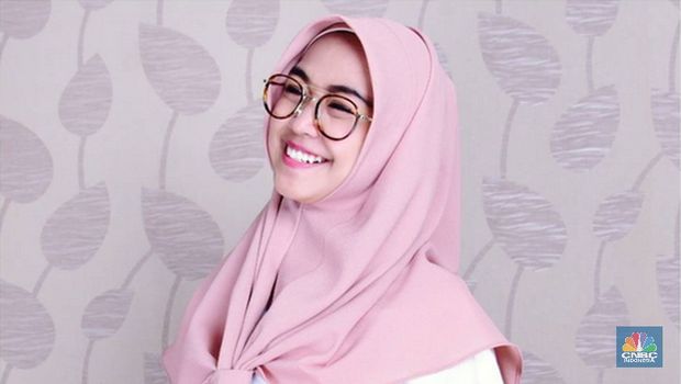 Viral Ria Ricis yang Dituding Makan Gurita Hidup & Faktanya