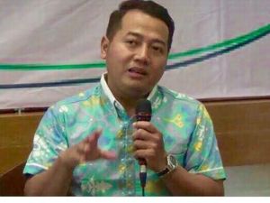 Elektabilitas Risma Harus Jadi Perhatian Serius Anies Baswedan