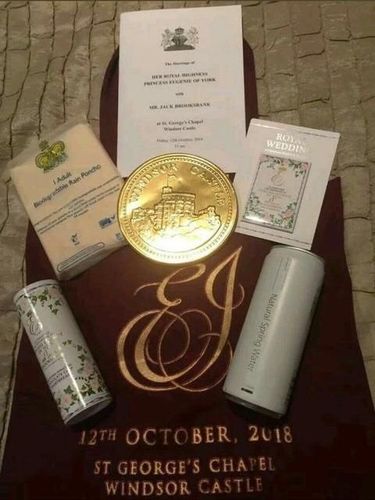 Tamu Jual Suvenir Pernikahan Putri Eugenie, Harga Sampai Rp 20 Juta