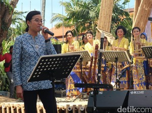 Selama WFH, Sri Mulyani Belajar Chord Lagu Didi Kempot Hingga Maroon 5