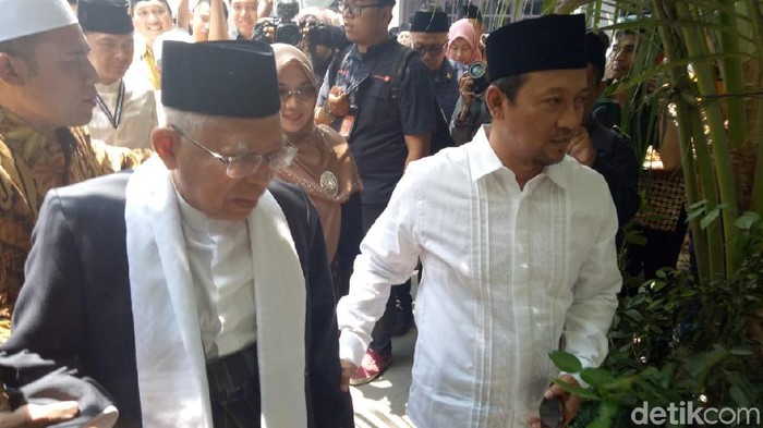 Maruf Amin Kunjungi Ponpes Ali Maksum di Bantul