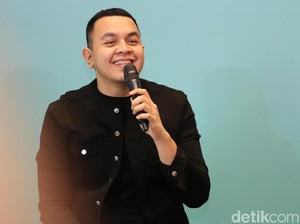Tulus Bicara Soal Hak Cipta dan Niatan Rilis Fisik di Era Digital