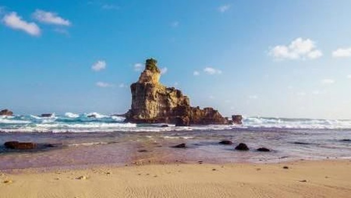 Pantai Buyutan