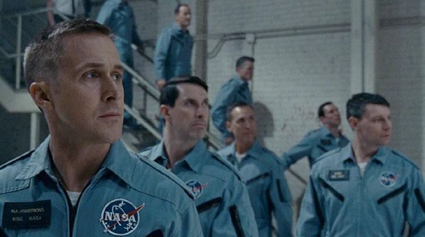 Ryan Gosling jadi Neil Armstrong dalam 'First Man'.