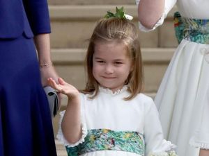 Manisnya Putri Charlotte yang Selalu Melambaikan Tangan ke Fotografer