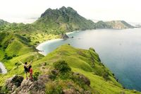 Pulau Padar diselimuti rumput hijau (Yudhistira Arga/d'Traveler)