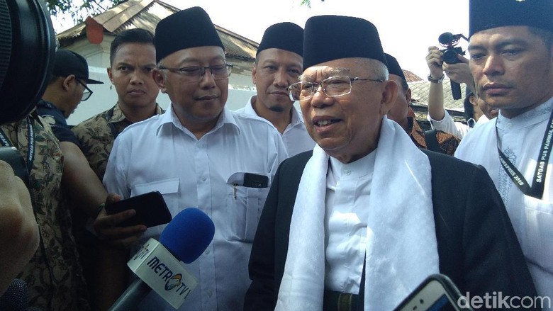 Maruf Amin Pimpin Doa untuk Korban Gempa NTB-Sulteng Maruf Amin Pimpin Doa untuk Korban Gempa NTB-Sulteng