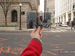 Keren! Ketika Foto Adegan Film Disatukan dengan Lokasi Aslinya