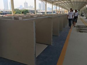 Tak Semua PKL Tanah Abang Dapat Lapak di Skybridge