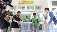 Ibunda Roro Fitria meninggal dunia. Foto: Hanif Hawari/detikHOT