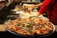 Pria Ini Hanya Makan Pizza dan Sandwich Selai Kacang Selama 40 Tahun