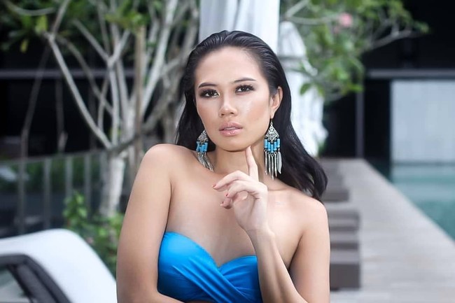 Debra merupakan lulusan dari teknik mesin. Wanita yang bekerja di perusahaan minyak dan gas ini punya segudang aktivitas lain di luar pekerjaannya.  Foto: dok. Instagram (@debrajeanna.poh)