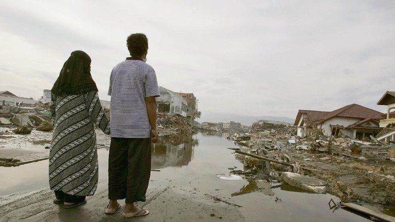 Mengapa Perlu Belajar Dari Tsunami Aceh Mengapa Perlu Belajar Dari Tsunami Aceh