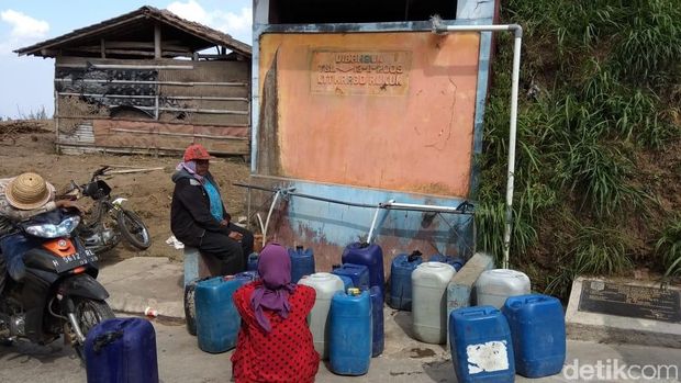 Pipa Air Bersih di 4 Dusun Ini Hangus Akibat Kebakaran di Merbabu