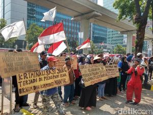 Warga Pulau Pari Demo di Ombudsman