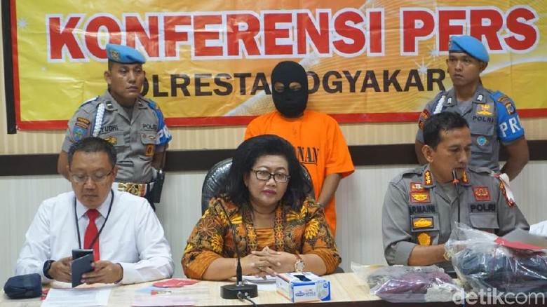 Pelaku Pembunuhan Siswi SD di Yogya Ternyata Tetangga Sendiri Pelaku Pembunuhan Siswi SD di Yogya Ternyata Tetangga Sendiri